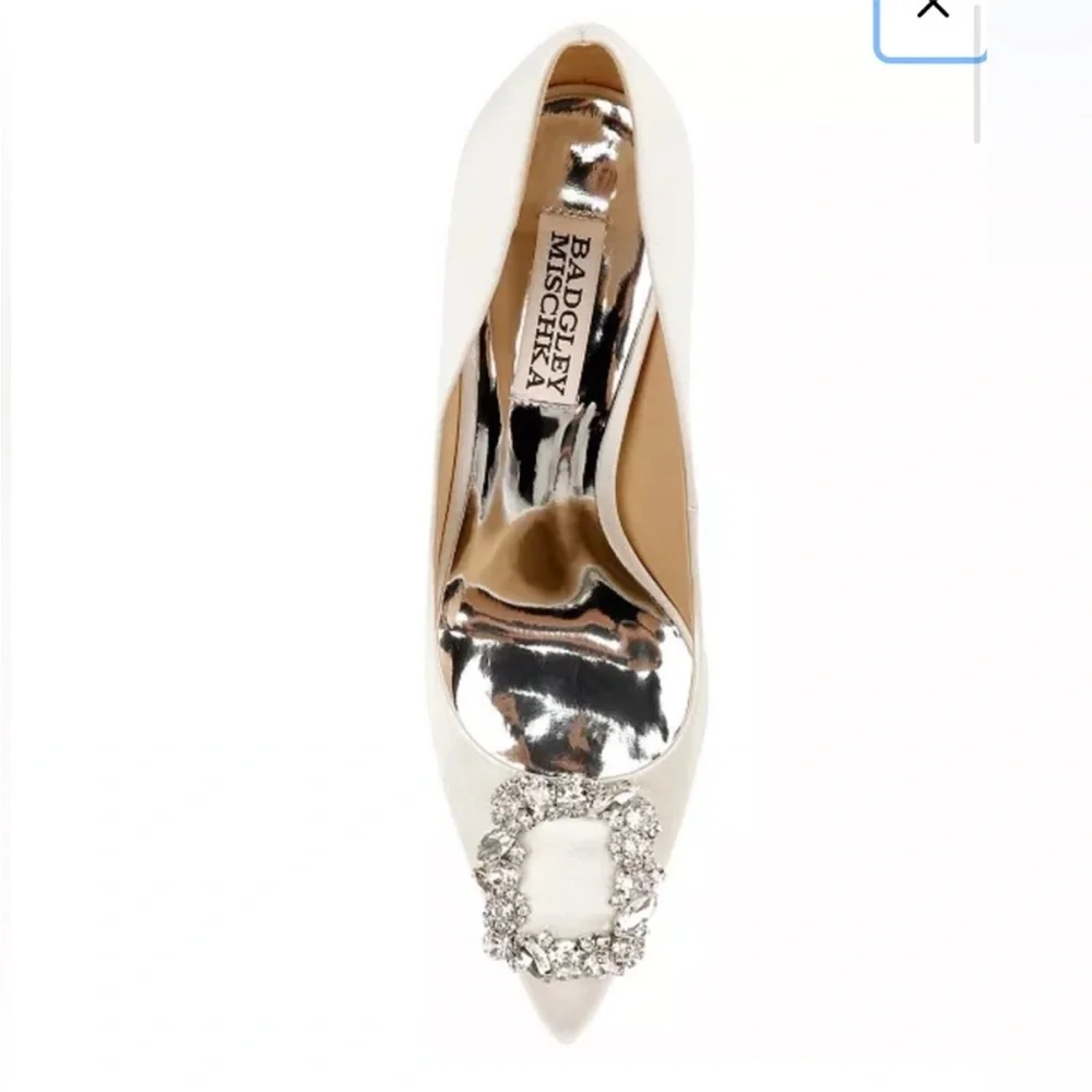 Badgley Mischka White Heels with Crystal Embellishment Size 8 - Picture 4 of 9